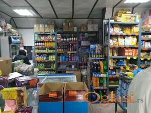 Trgovina mešovitom robom. U blizini banje.