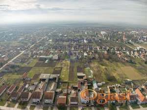 Odličan plac u građevinskom području