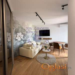 Izdaje se vrhunska garsonjera od 26m² na Bulevaru