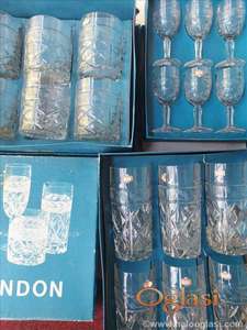 Tri kompleta kristalnih čaša