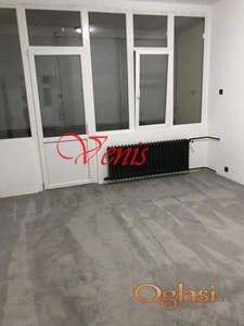 CRENTAR, ul.Vase Stajića 63 m2 – 350 Evra – POGODAN Z APOSLOVNI PROSTOR ID#1378