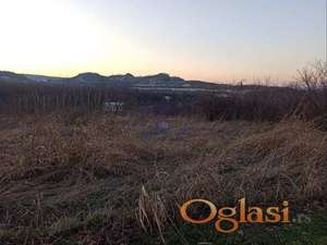 Beocin - 1358m2 - plac!