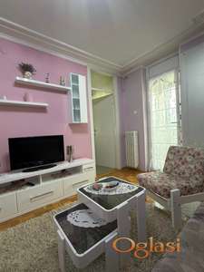 NAMESTEN DVOSOBAN STAN U RUMENAČKOJ, KOD SAJMA