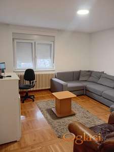 ODLIČAN RENOVIRAN DVOSOBAN ODLIČNA LOKACIJA