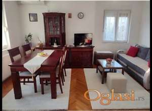 Detelinara-dvosoban stan! Janka Čmelika!