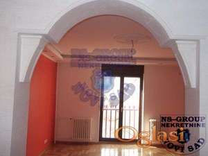 Stan u centru Novog Sada 102m2