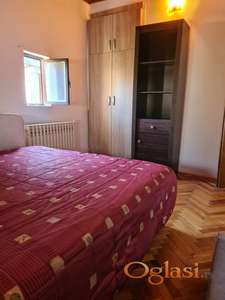 Interesantan stan mirna lokacija