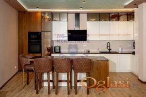 Prodaje se cetovrosoban stan u Subotici