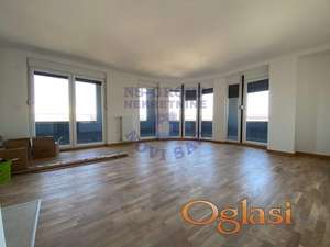 Odličan trosoban stan u Petrovaradinu!