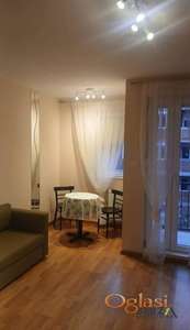  KOMFORNA GARSONJERA NA SALAJCI, NADOMAK CENTRA GRADA