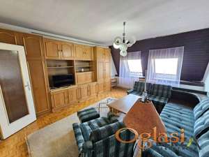 KOMPLETNO NAMEŠTEN TROIPOSOBAN STAN NA NOVOJ DETELINARI