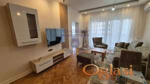 Izdaje se dvoiposoban stan na Grbavici, površine 55m².