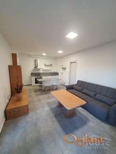 STAN - NOVI SAD - SALAJKA - 43m2 - 140000 evra