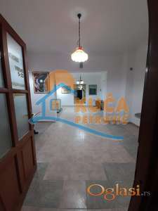 Izdaje se poslovni prostor, 90m2, kod Banovine