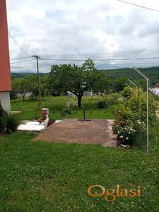 Kuća i pomoćni objekat - Kragujevac, naselje Korićani, plac površine 2038 m2 uz mogućnost dokupa dodatnih 6250 m2