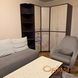 Odlična ponuda! Dvosoban stan u mirnom delu Novog Naselja
