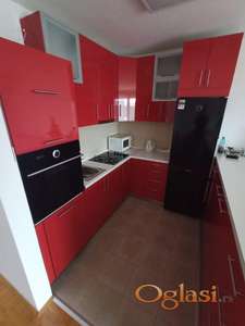 Kompletno namešten odličan stan