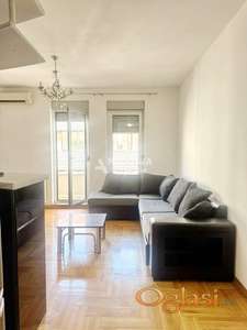 Đeram, 2.5, renoviran, odmah useljiv ID#10515