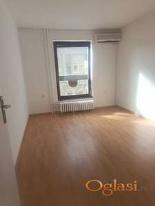 NOVI SAD - CENTAR - 24m2 - 230 evra