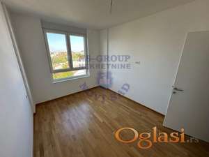 Trosoban stan na Telepu,62m2