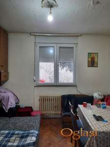 Garsonjera 35000 evra