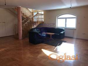 Odlična nova kuća na najlepšem delu Sremske Kamenice, na Tatarskom Brdu.