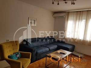 Izdaje se odličan stan u strogom centru Niša, 59m2