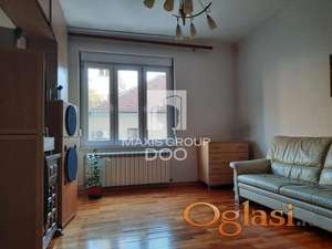 Dobrinjska 3.5 stan 80 m2  SALONAC ID#1538