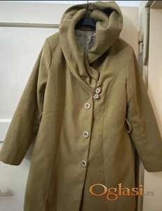 Prodajem ženski kaput