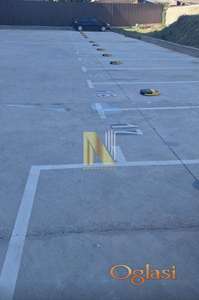 7 dvorišnih parking mesta - Centar III
