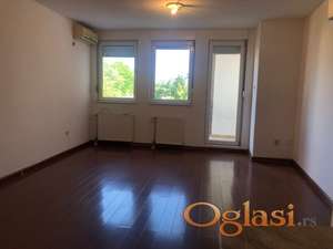 *UKNJIŽEN* DVOSOBAN stan 56m2 _ ul. Braće Ribnikar 56, Grbavica, Novi Sad