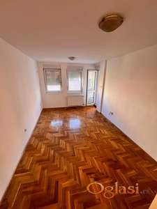 IZDAJE SE STAN 55m2, DETELINARA, NENAMESTEN, KUHINJA OPREMLJENA