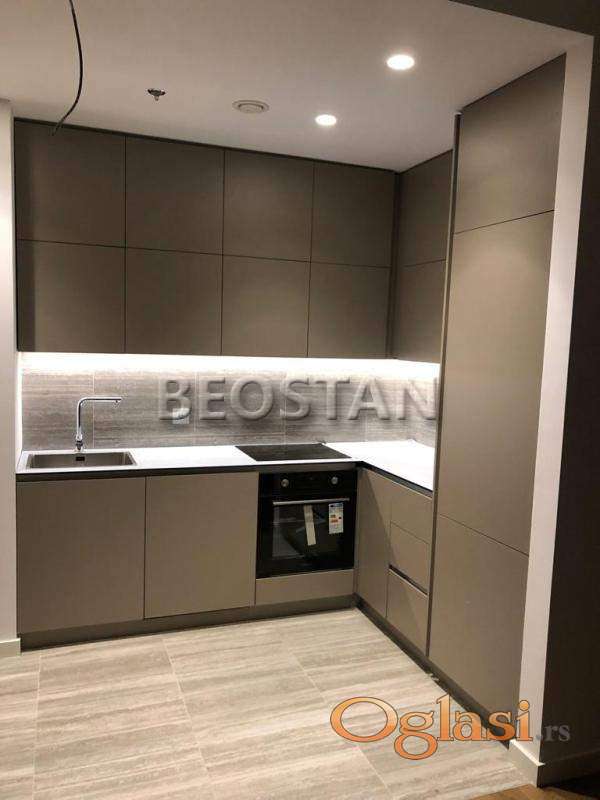 Novi Beograd - West 65 kula Tower #169416 — fotografija