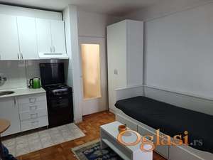 Prelepa Garsonjera 26m2 - Novo Naselje