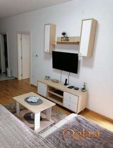 Dvosoban namešten stan-Kraljev Park,35m2-400e