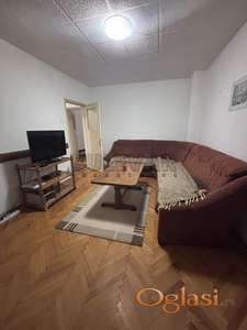 Izdaje se odličan stan u blizini Medicinskog fakulteta, 43m2