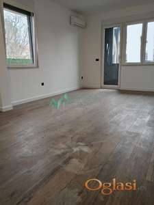 Novi Sad, Veternička rampa - Nov, neuseljavan komforan četvorosoban stan sa parking mestom 