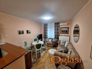 Jednoiposoban stan na Grbavici ! Kolo Srpskih Sestara