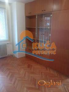 Izdaje se trosoban stan na Trošarini, 75m2,na petom spratu