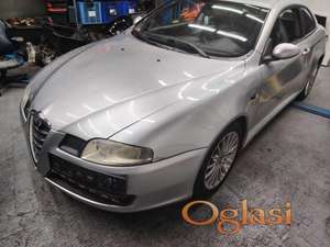 Alfa Romeo GT kompletan auto u delovima kod boje 651