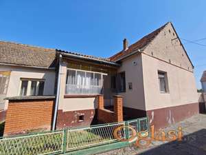Kuća 120m² | 20 Ari Placa I Pomoćnim Objektima – Donji Petrovci