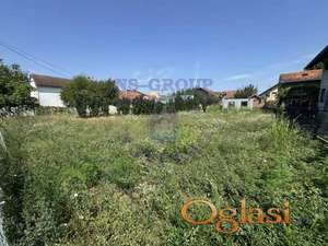 Plac, 516m2, Adice