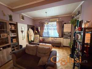 Troiposoban stan Centar