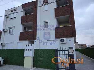 Jednoiposoban-gratis terasa 10m2-gratis parking mesto