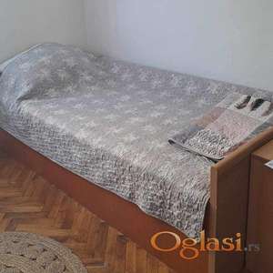 Izdaje se PETFRIENDLY garsonjera na sjajnoj lokaciji