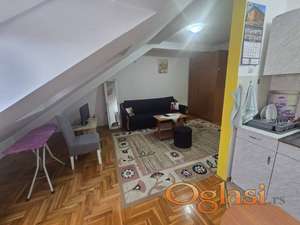 NOVI SAD, BULEVAR OSLOBOĐENJA, GARSONJERA, NIJE ZA STRANCE - ODMAH USELJIVO -NIJE ZA STRANCE- 250 eura