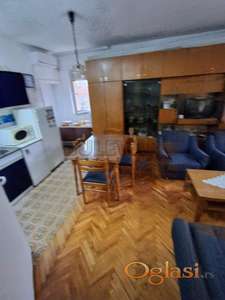 Na prodaju dvoiposoban stan, 70m2, kod Vojne bolnice