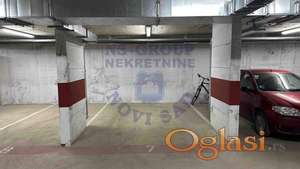 Odlična garaža u Petrovaradinu