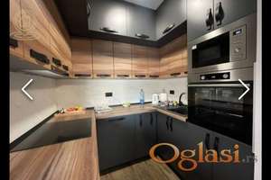 Trosoban stan na odličnoj lokaciji, kompletno namešten, parking mesto, uknjižen