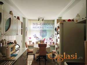 Trosoban stan od 71m2, Kej